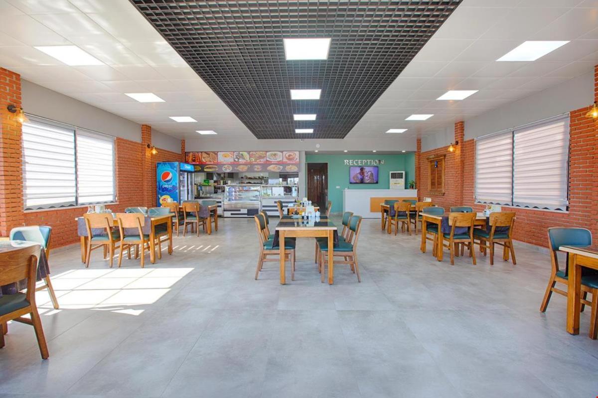 Azak Blue Otel Okurcalar Luaran gambar