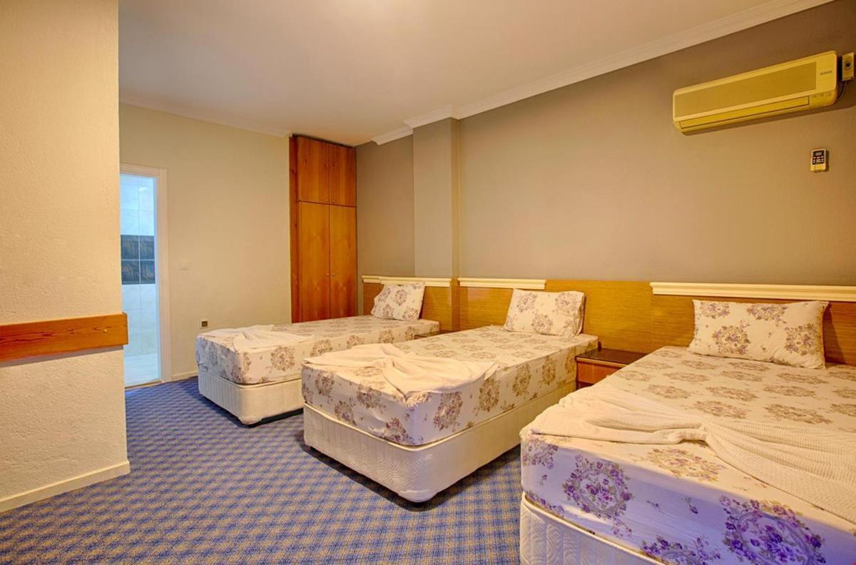 Azak Blue Otel Okurcalar Luaran gambar